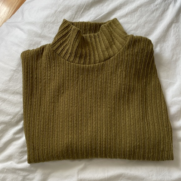 Oak + Fort • cropped ribbed sweater - Picture 5 of 5